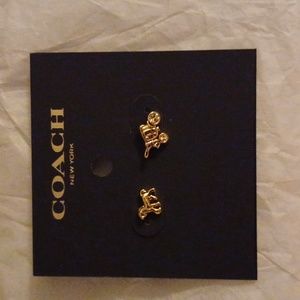 New Coach Small Golden Horse & Carriage Mismatch Stud Earrings Cubic Zirconia